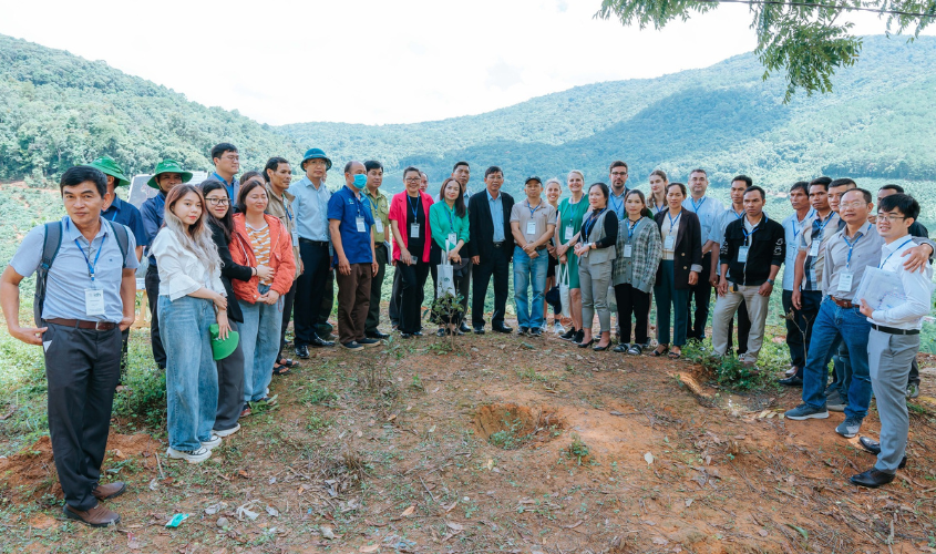 Tổng cục trưởng Tổng cục môi trường đến thăm vùng sản xuất cà phê Việt Nam